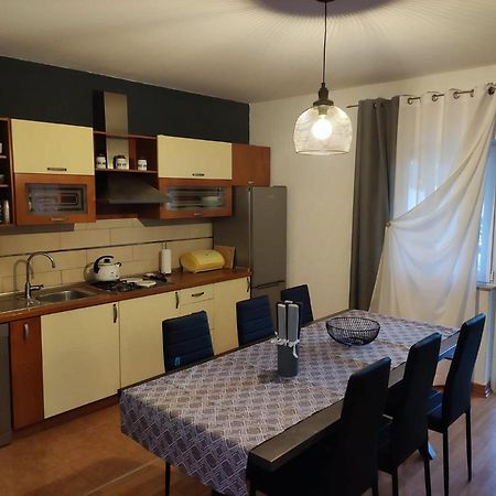 Apartment Cengo Kaštela Exteriör bild