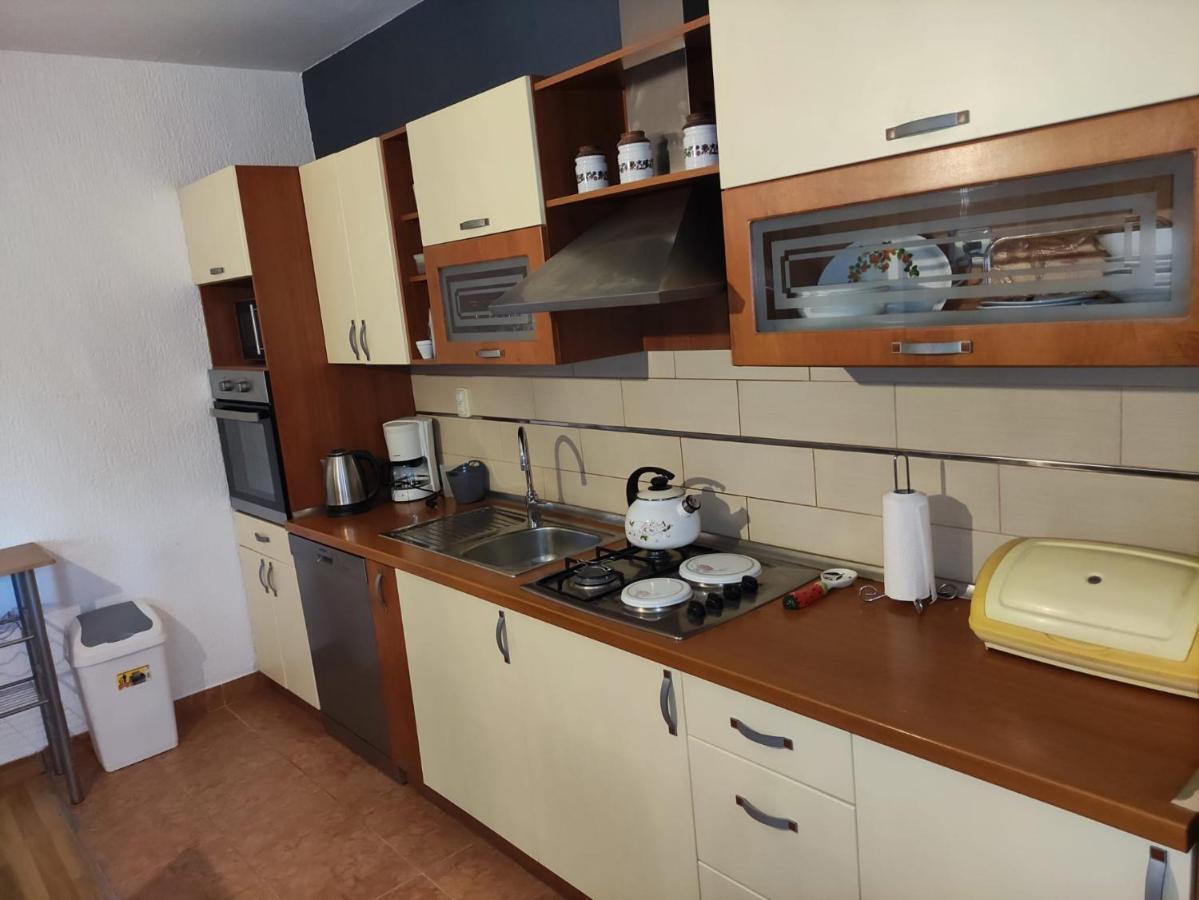 Apartment Cengo Kaštela Exteriör bild